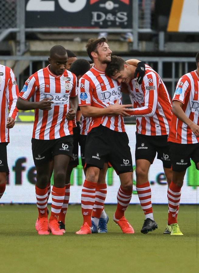 了球迷对足 了球迷对足