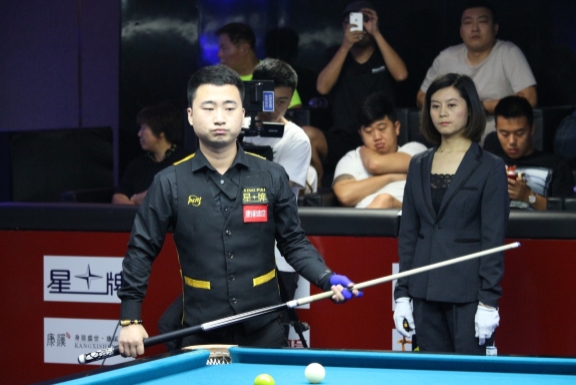 观看比赛时 观看比赛时