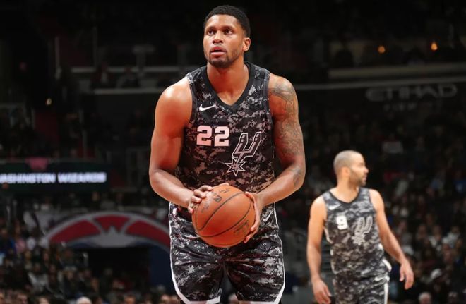 的地位不容 的地位不容