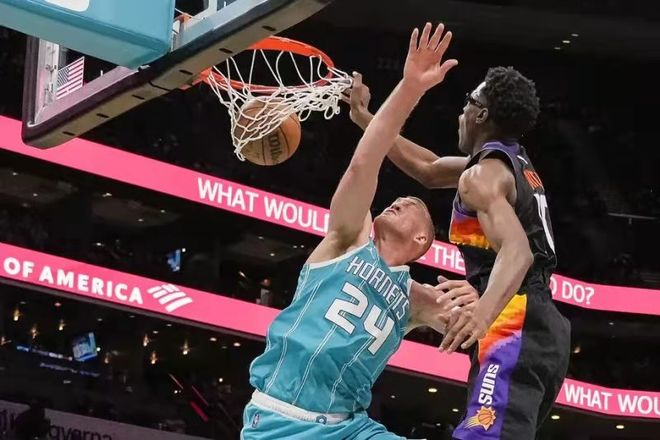 中提供了心 中提供了心