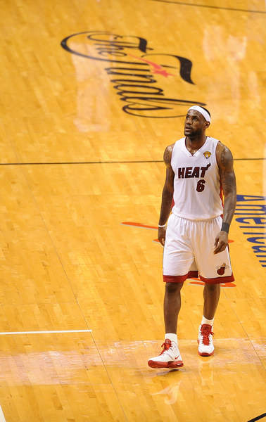 则更令人振 则更令人振