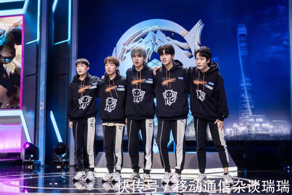 成绩波动明 成绩波动明