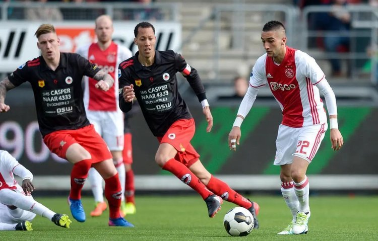 亚的对战中 亚的对战中